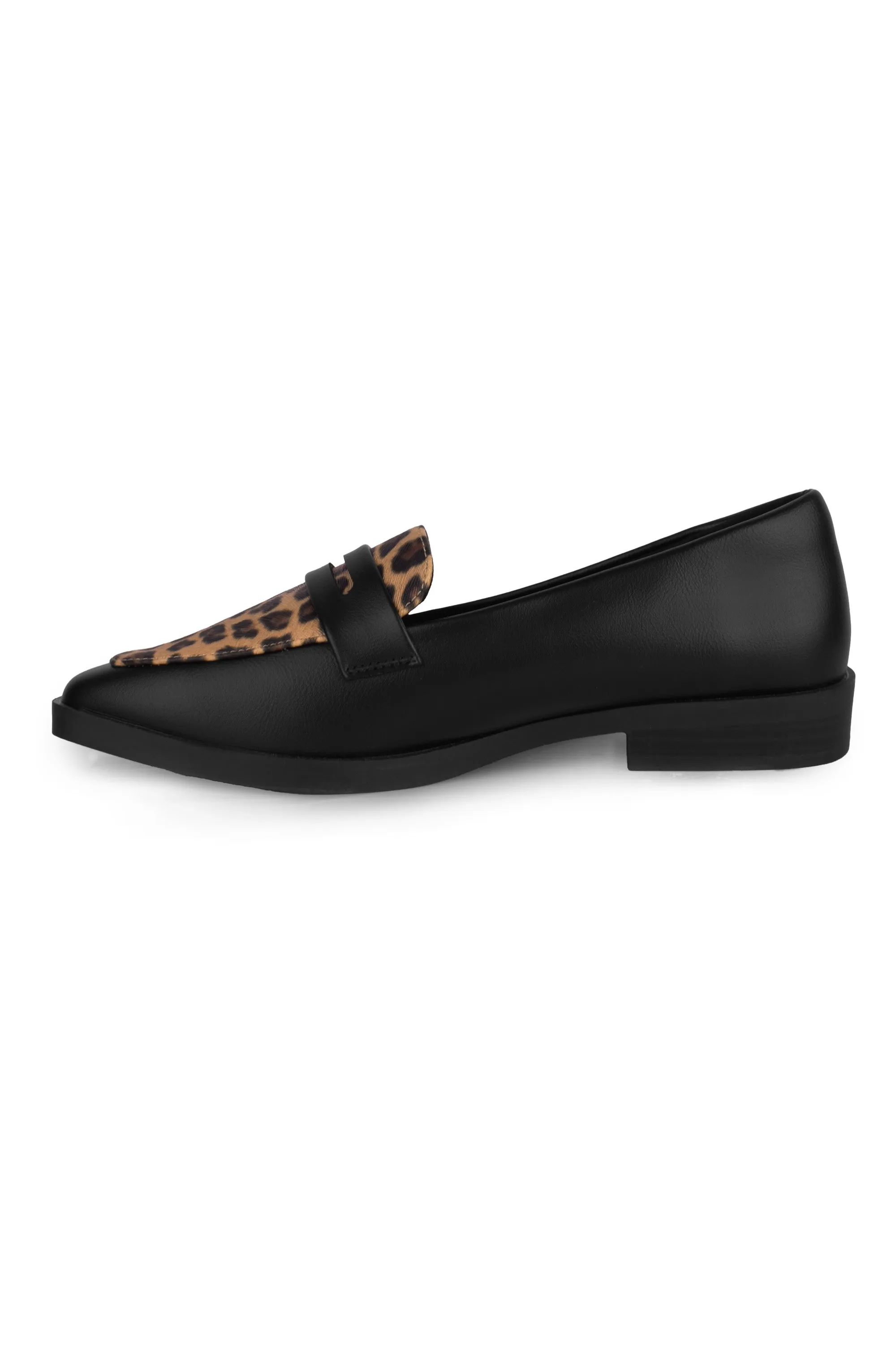01-5396 Flat Loafer
