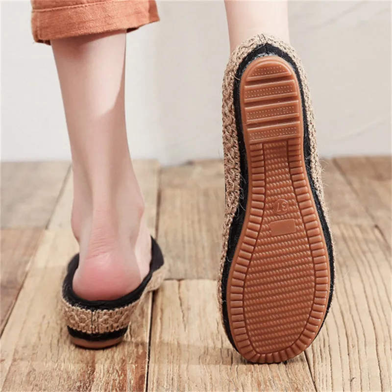 Casual Flat Heel Floral Embroidered Slippers