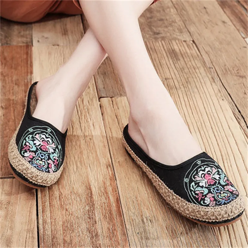 Casual Flat Heel Floral Embroidered Slippers