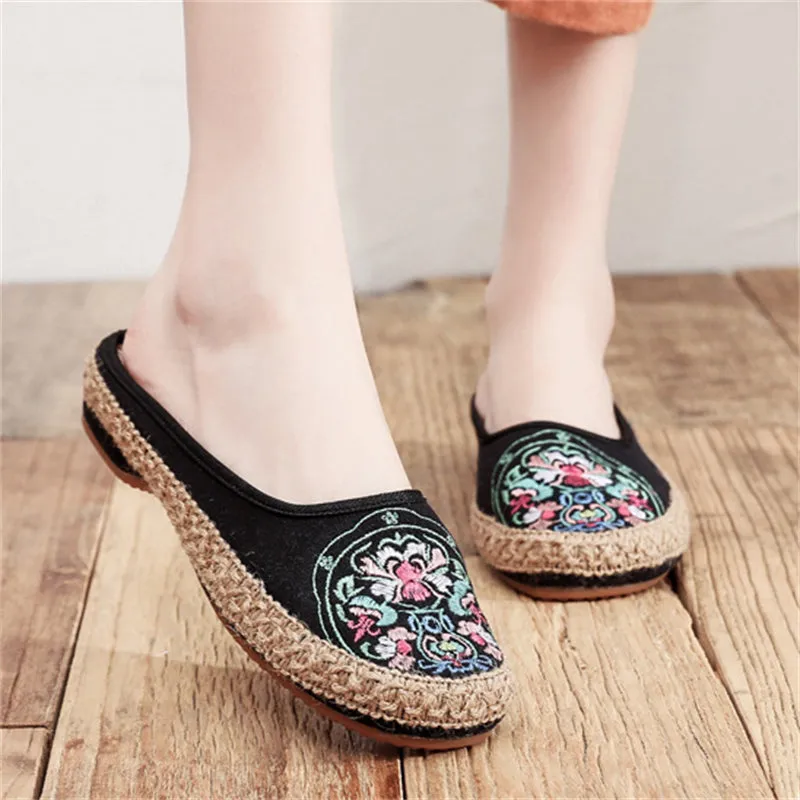 Casual Flat Heel Floral Embroidered Slippers