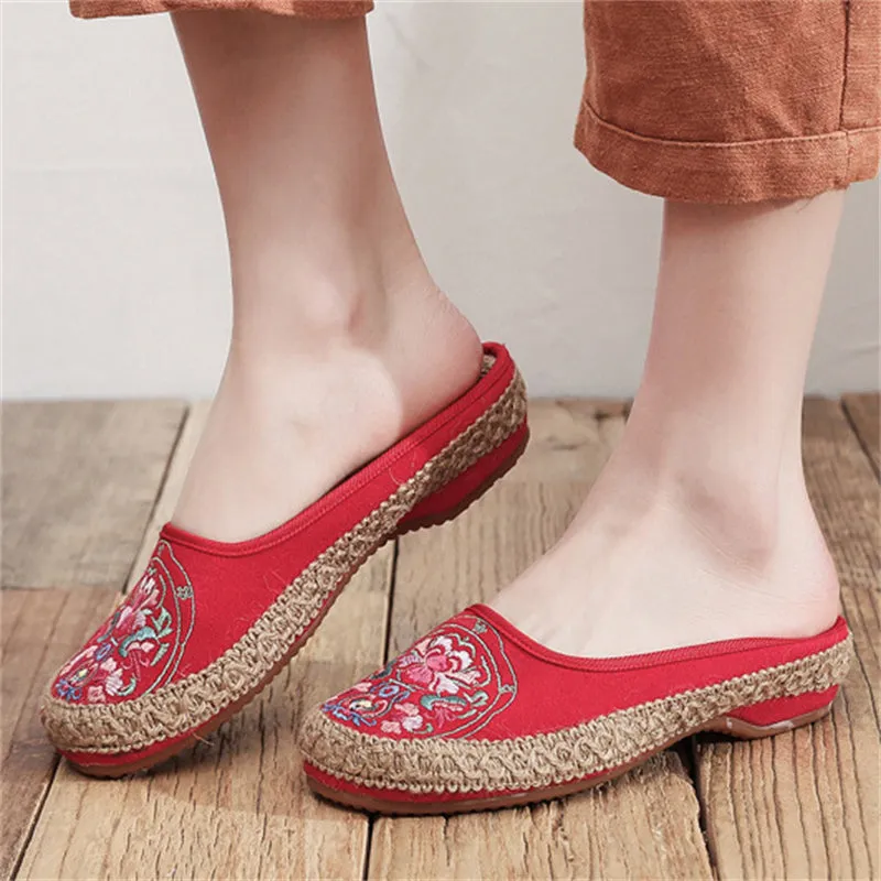 Casual Flat Heel Floral Embroidered Slippers