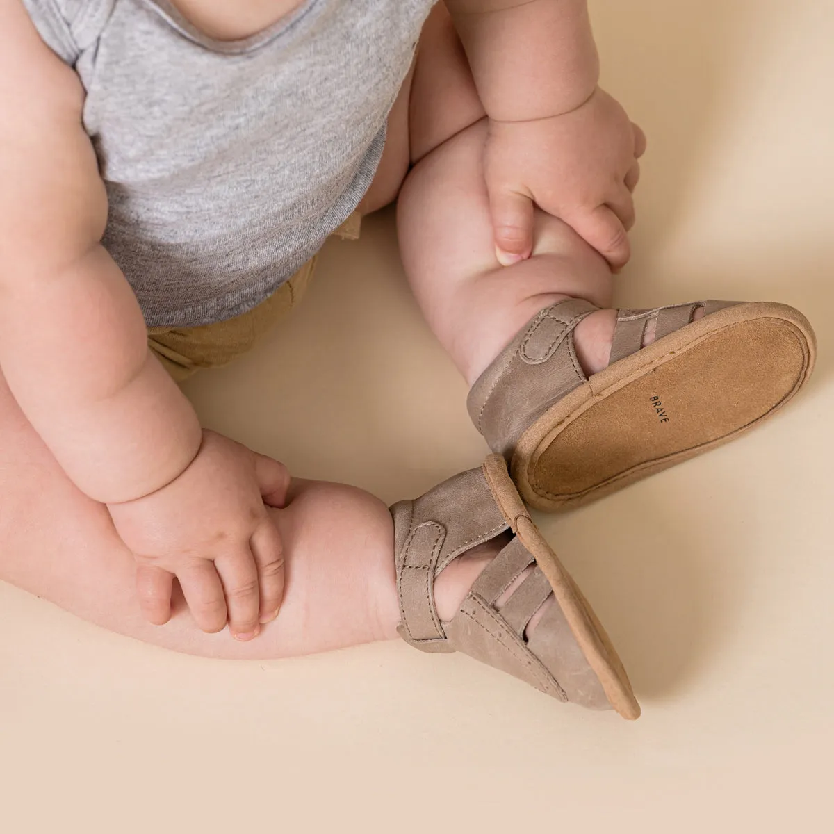 CHARLIE SANDAL Taupe