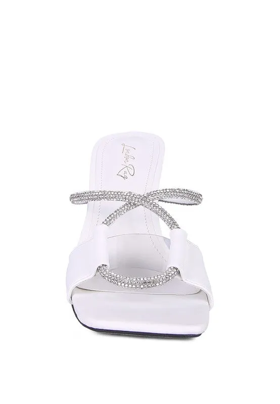 CRYSTAL LOOP SANDALS