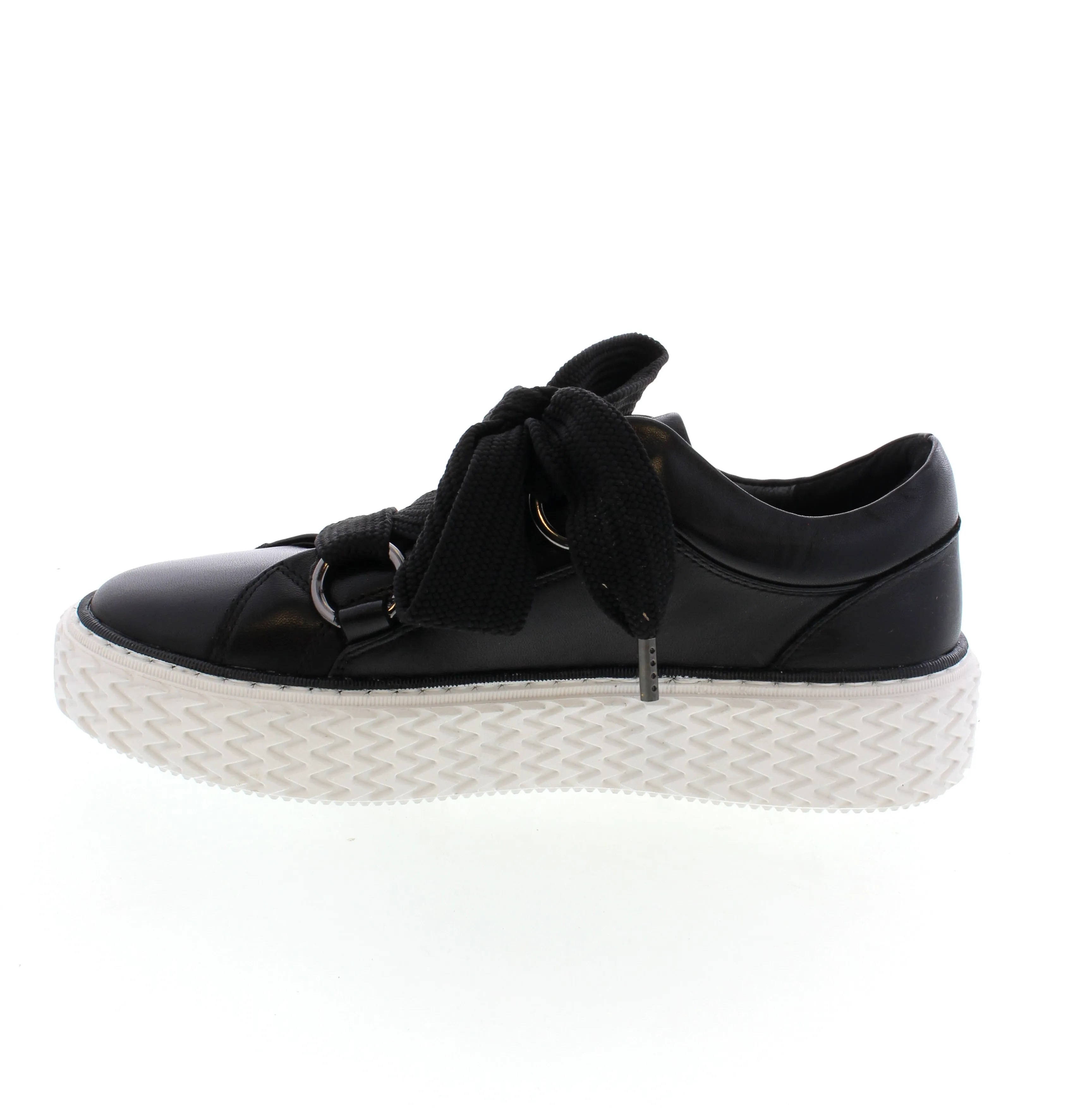 EOS Trinity - Black