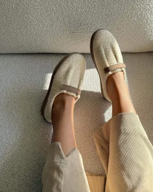 Fur one-piece slip-on shoes