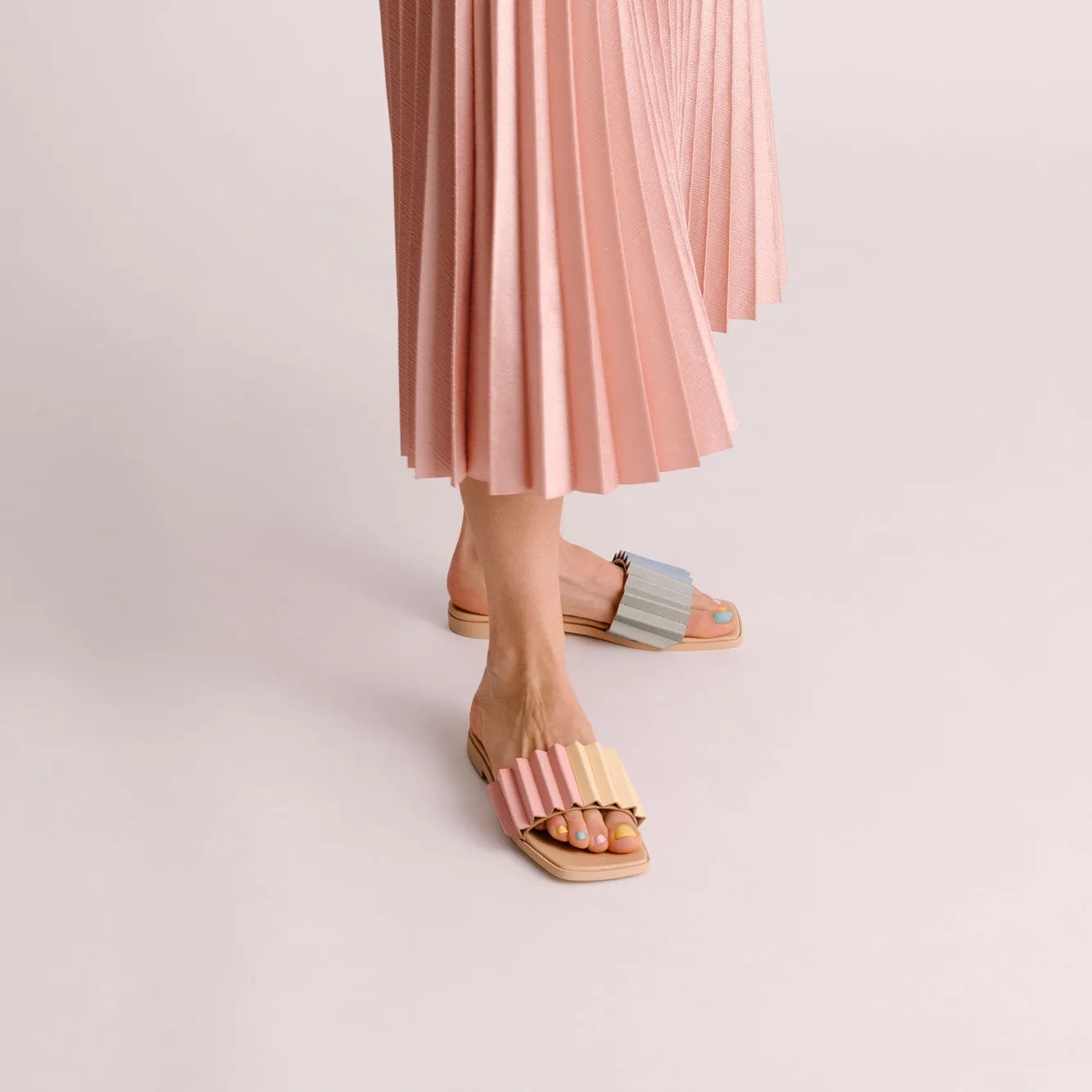 Louise Slide Sandal - Gummy