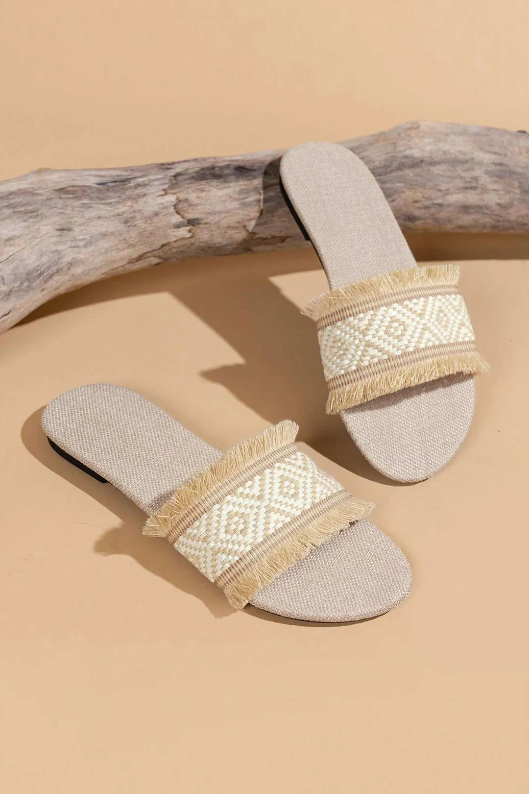 Margaret - Fringed Weave Woman's Beach Slides