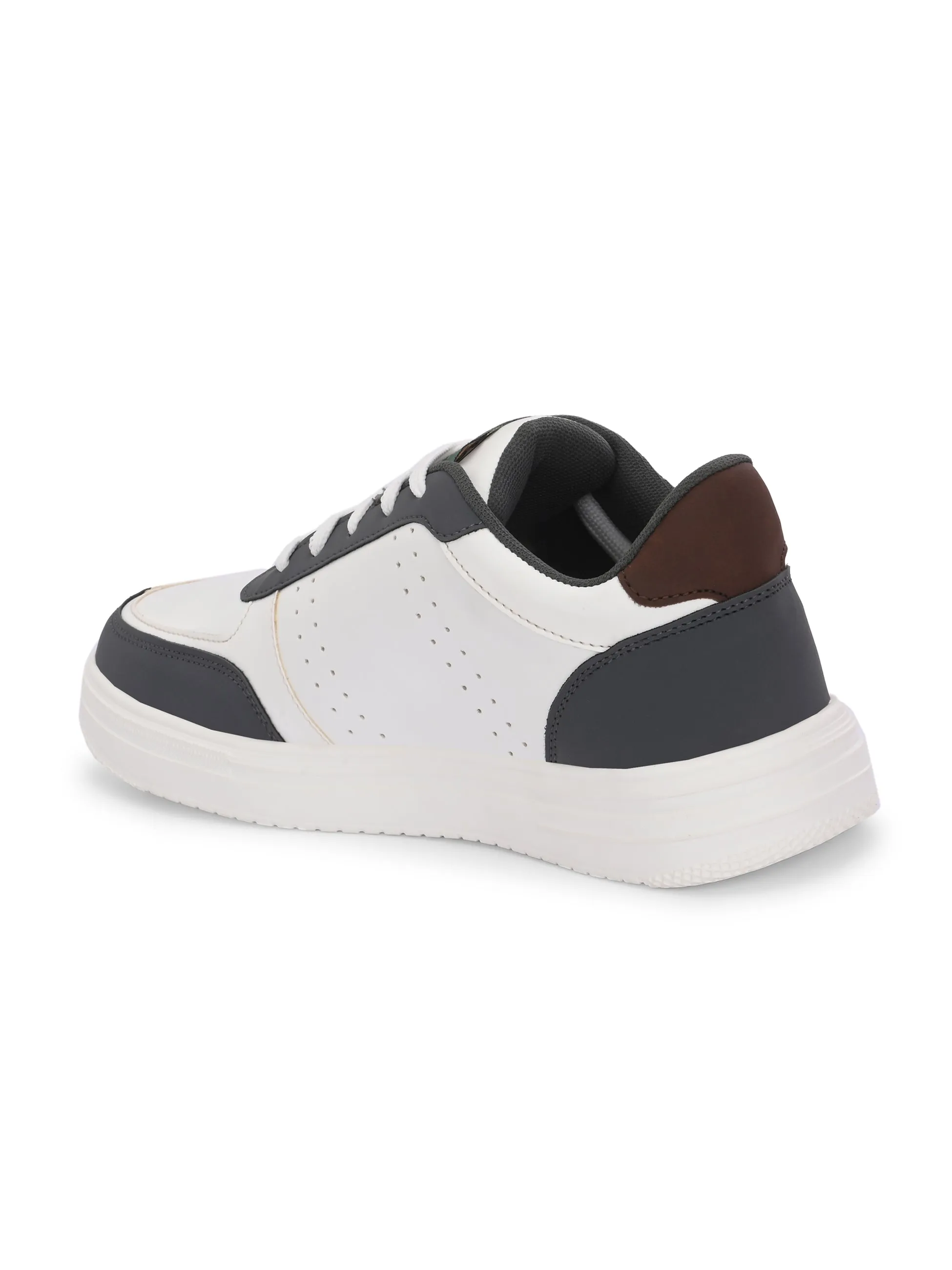 Men Colourblocked Round Toe Lightweight Sneakers