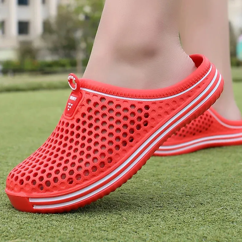 Sandales de plage luxe chic été 2024 / 2024 Women Shoes Beach Slippers Unisex Hollow Out Casual Couple Beach