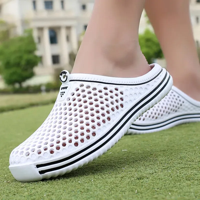 Sandales de plage luxe chic été 2024 / 2024 Women Shoes Beach Slippers Unisex Hollow Out Casual Couple Beach