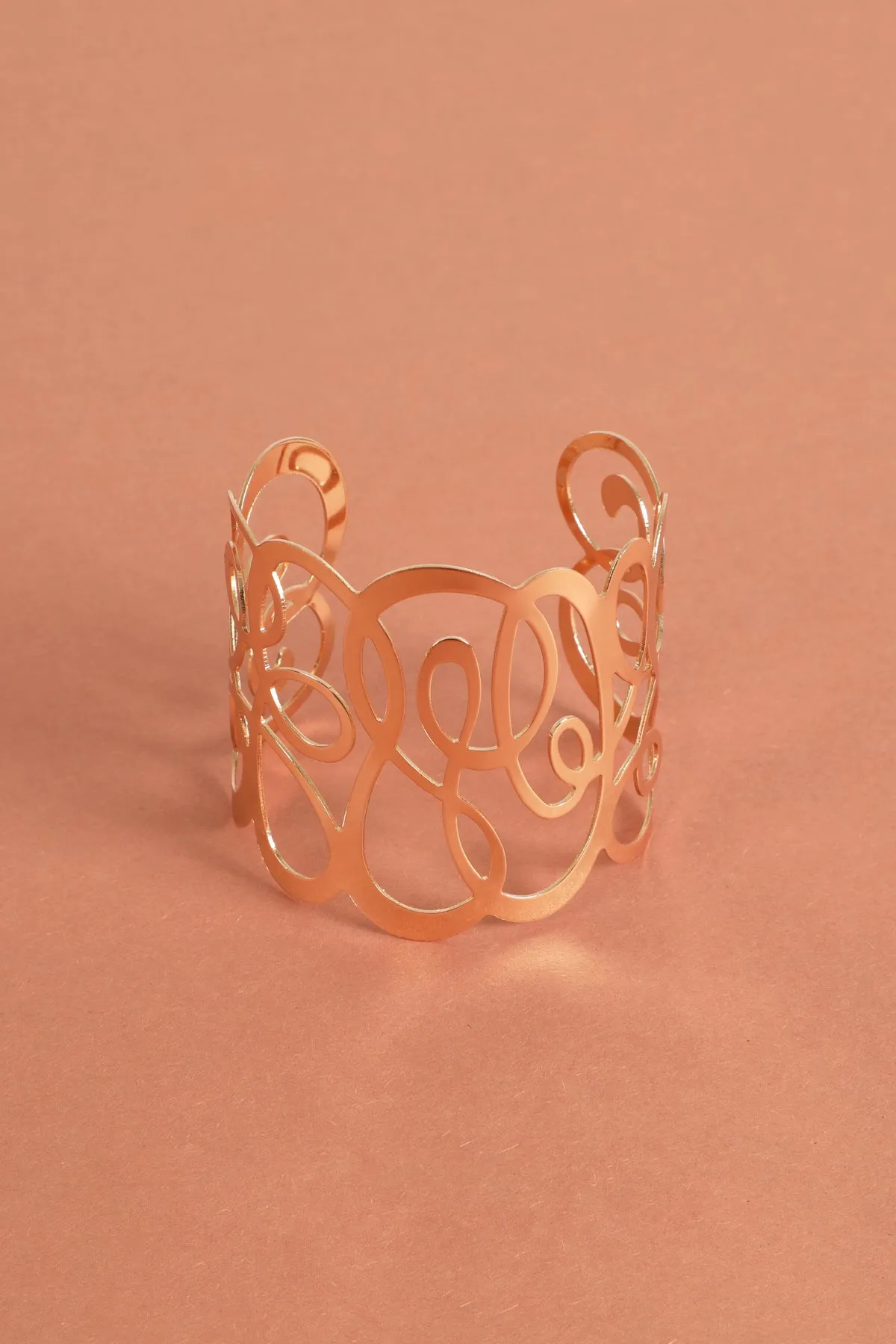 SWIRL PATTERNED CUFF BRACELET