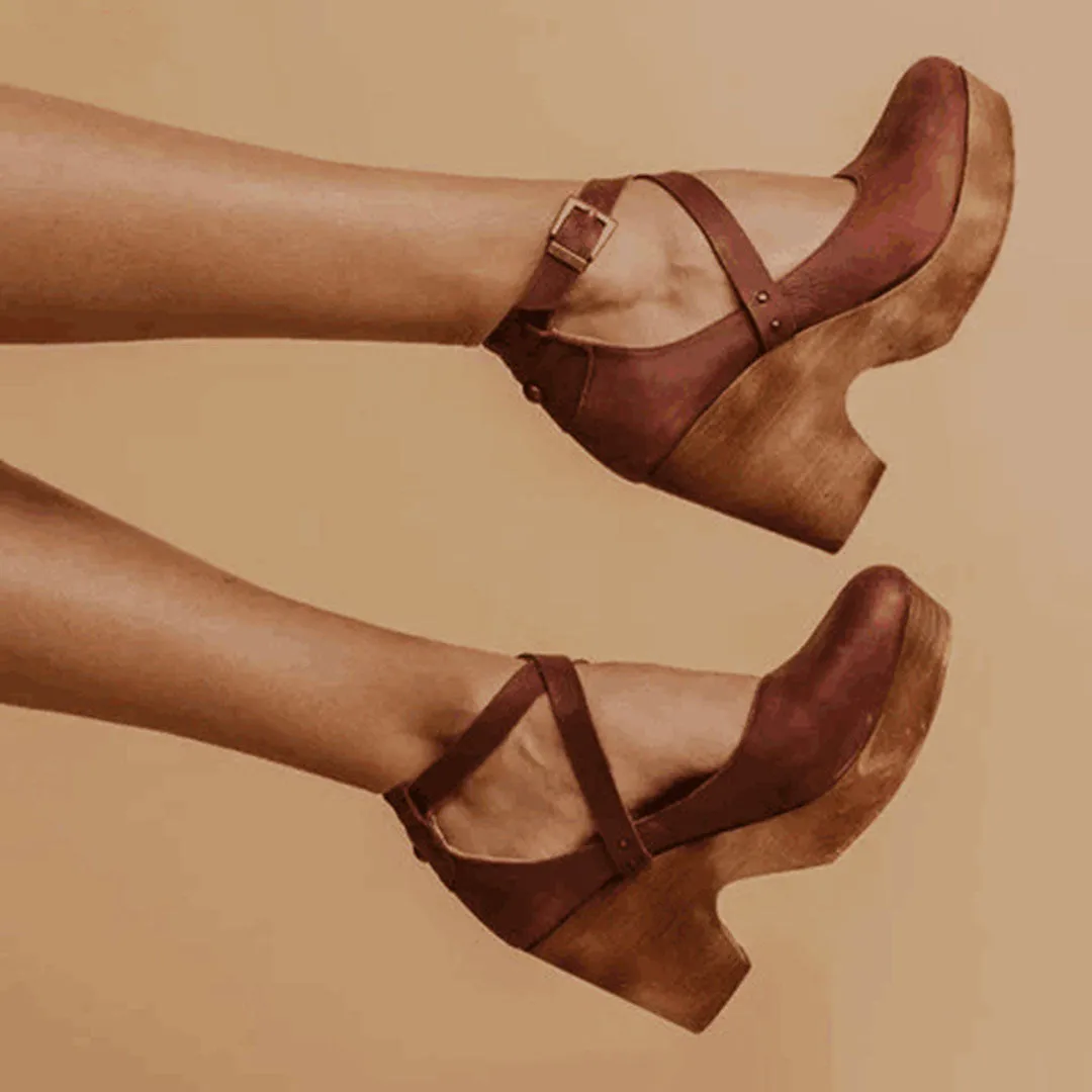 Timeless Closed-Toe Wedge Heel Shoes