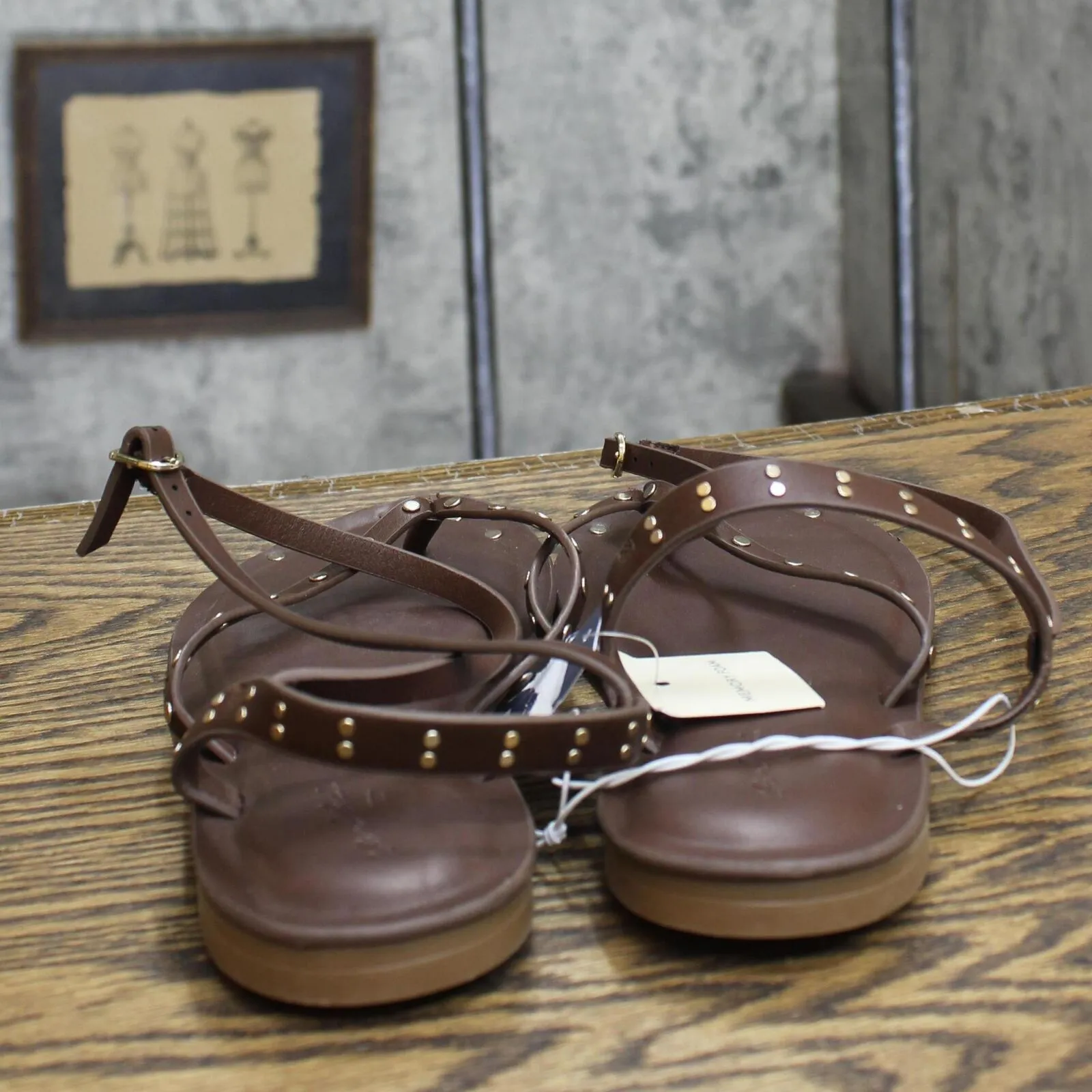 Universal Thread Womens Nikki Studded Thong Sandals 89998544 Brown 7.5M