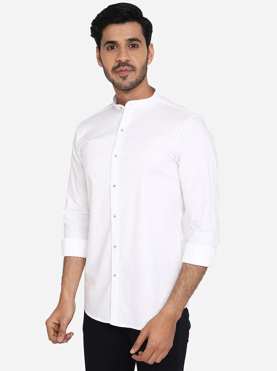 White Solid Slim Fit Casual Shirt | JadeBlue