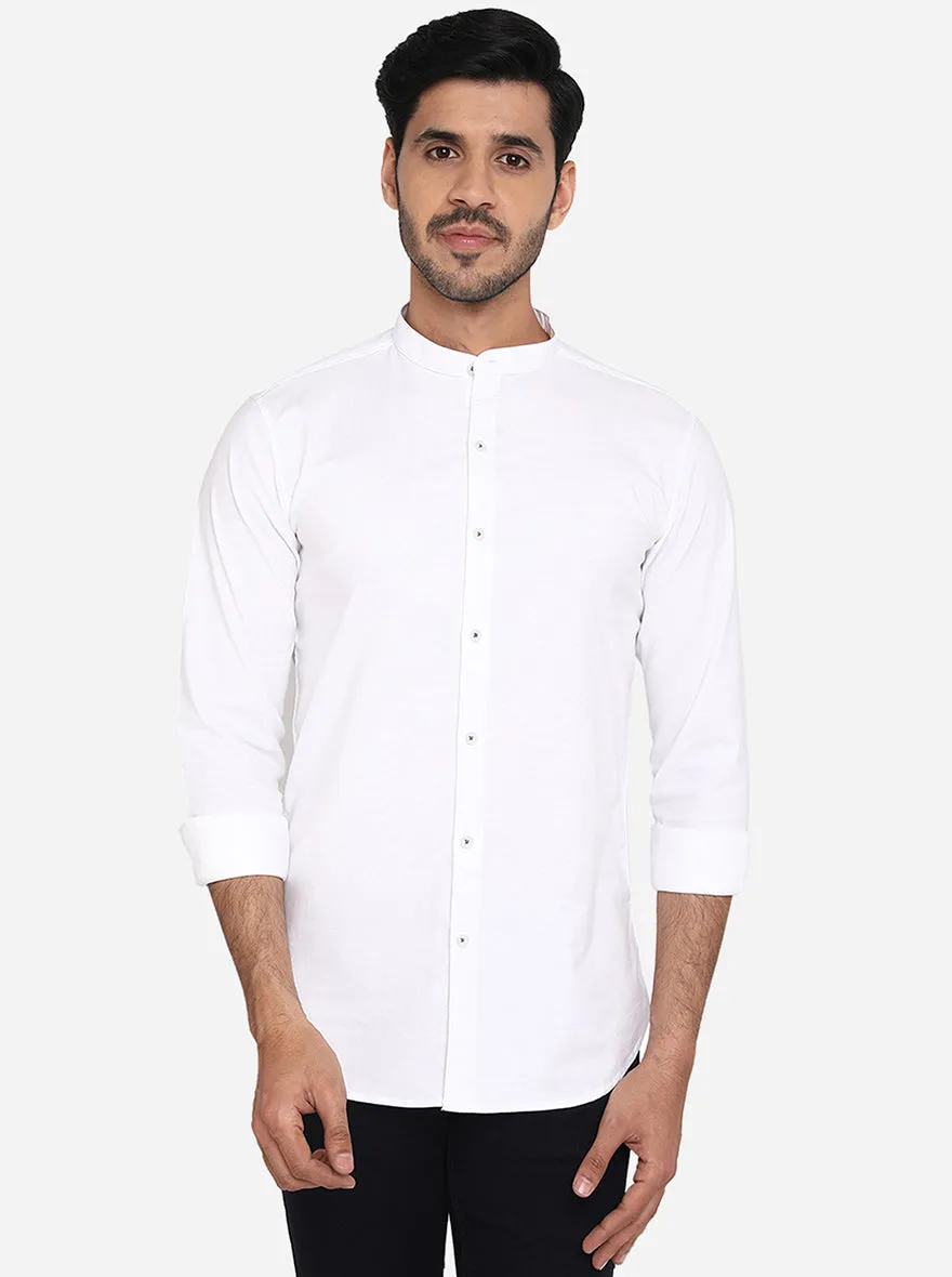 White Solid Slim Fit Casual Shirt | JadeBlue