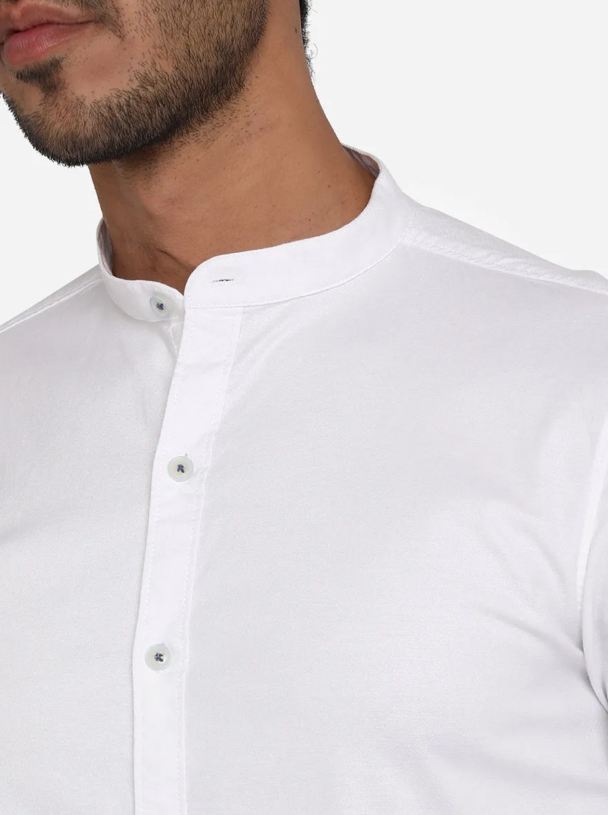 White Solid Slim Fit Casual Shirt | JadeBlue