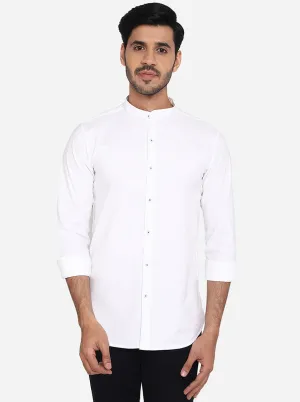 White Solid Slim Fit Casual Shirt | JadeBlue